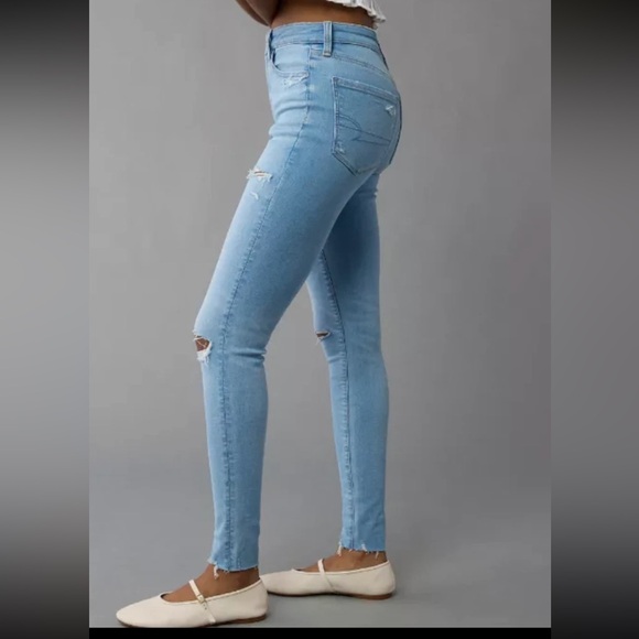 American Eagle Outfitters Women's Light Blue Jeans - Picture 6 of 10